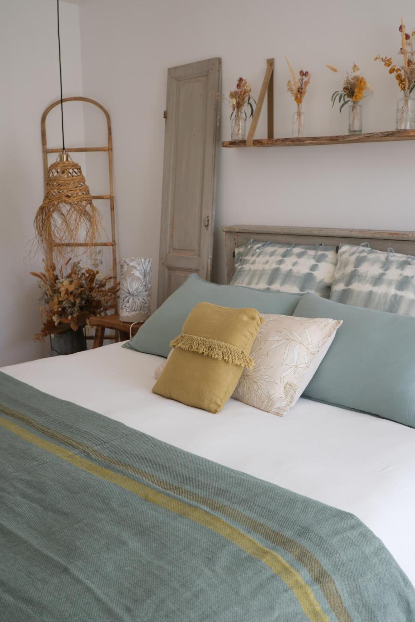 La Petite Parenthese Bed & Breakfast Chaveyriat Exterior photo